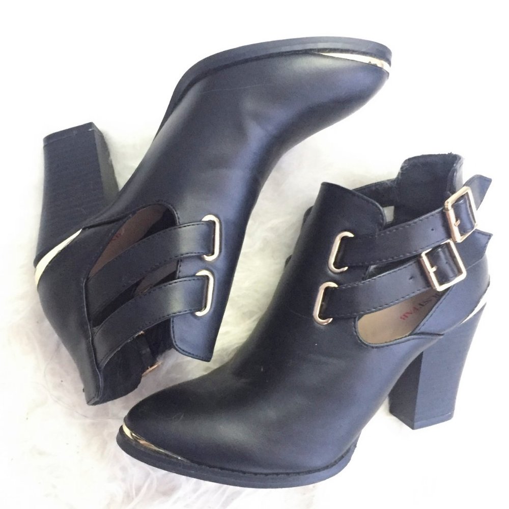 Just Fab Alsty Black Cut-out Heeled Ankle Bootie